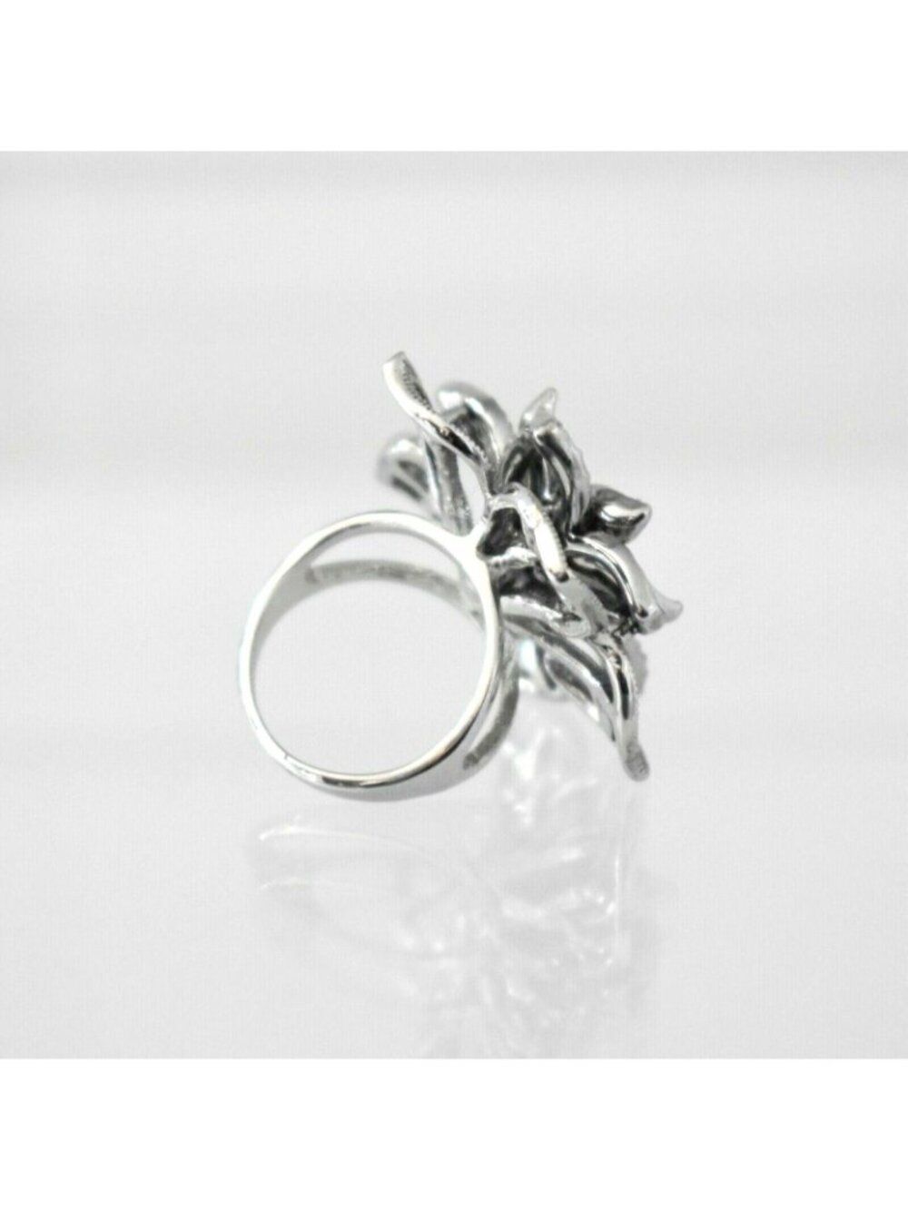 Blue Crystal Flower Ring Silver Rhinestone Statement Cocktail Jewelry Size 6.25 - Picture 7 of 8